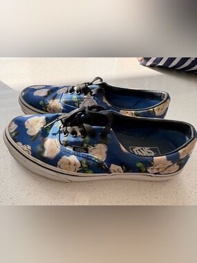 Vans Era sneakers in the 'Romantic Floral'